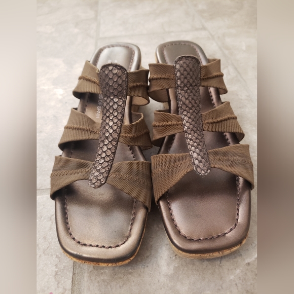 Donald J Pilner Sandals - Picture 2 of 6